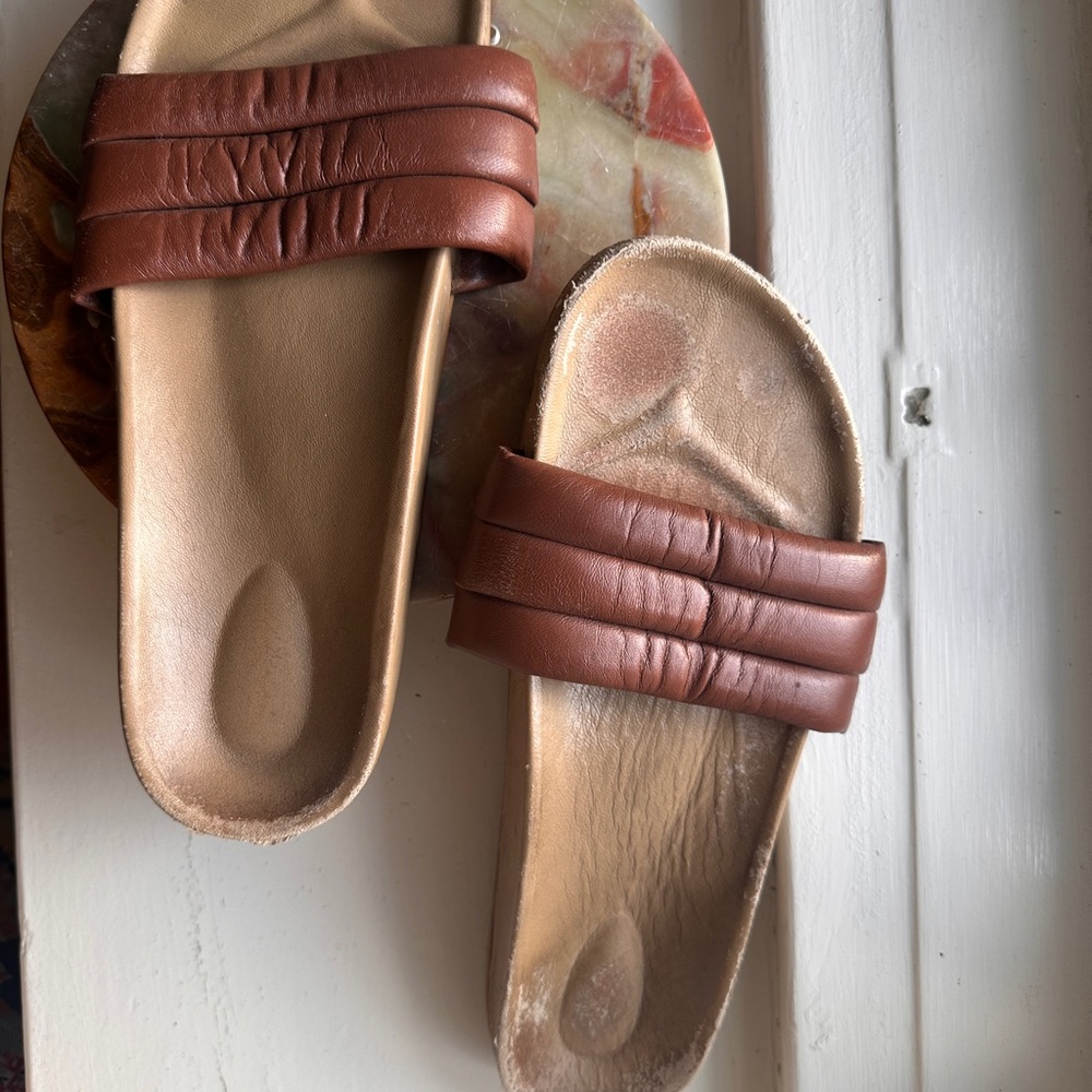 Beatrice Valenzuela Brown Sandals